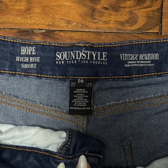 Sound Style Women's Ripped Denim Shorts - Indigo - Picture 2 of 3